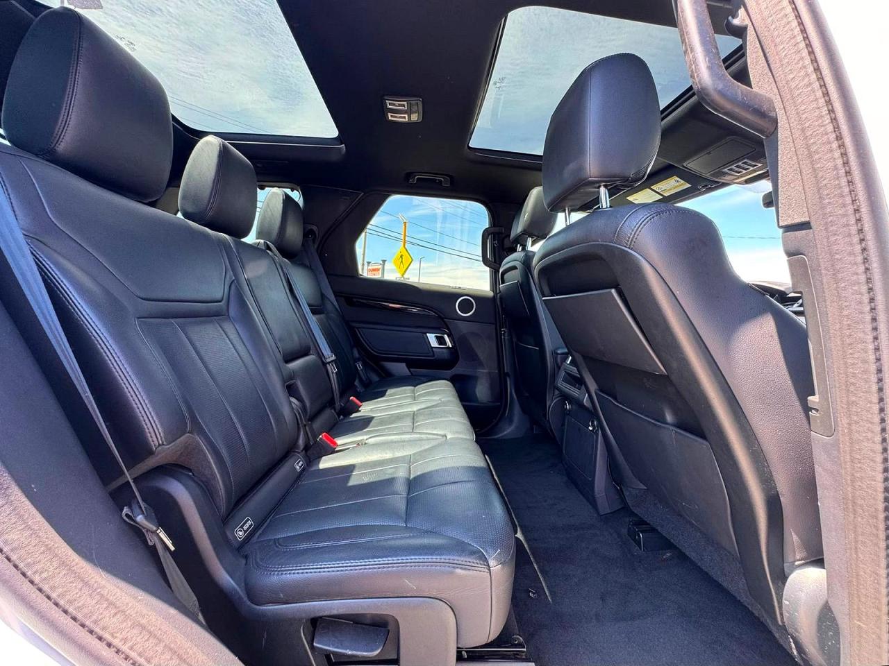2020 LAND ROVER DISCOVERY