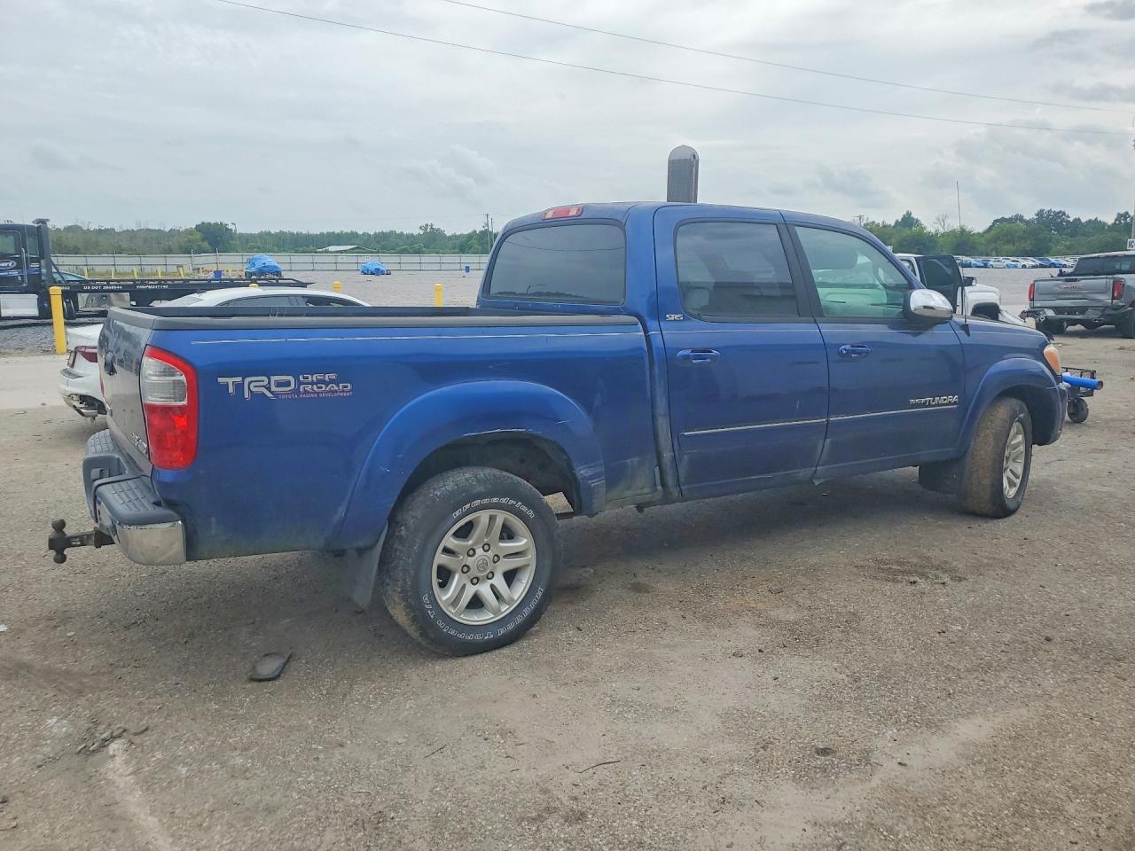 2005 TOYOTA TUNDRA