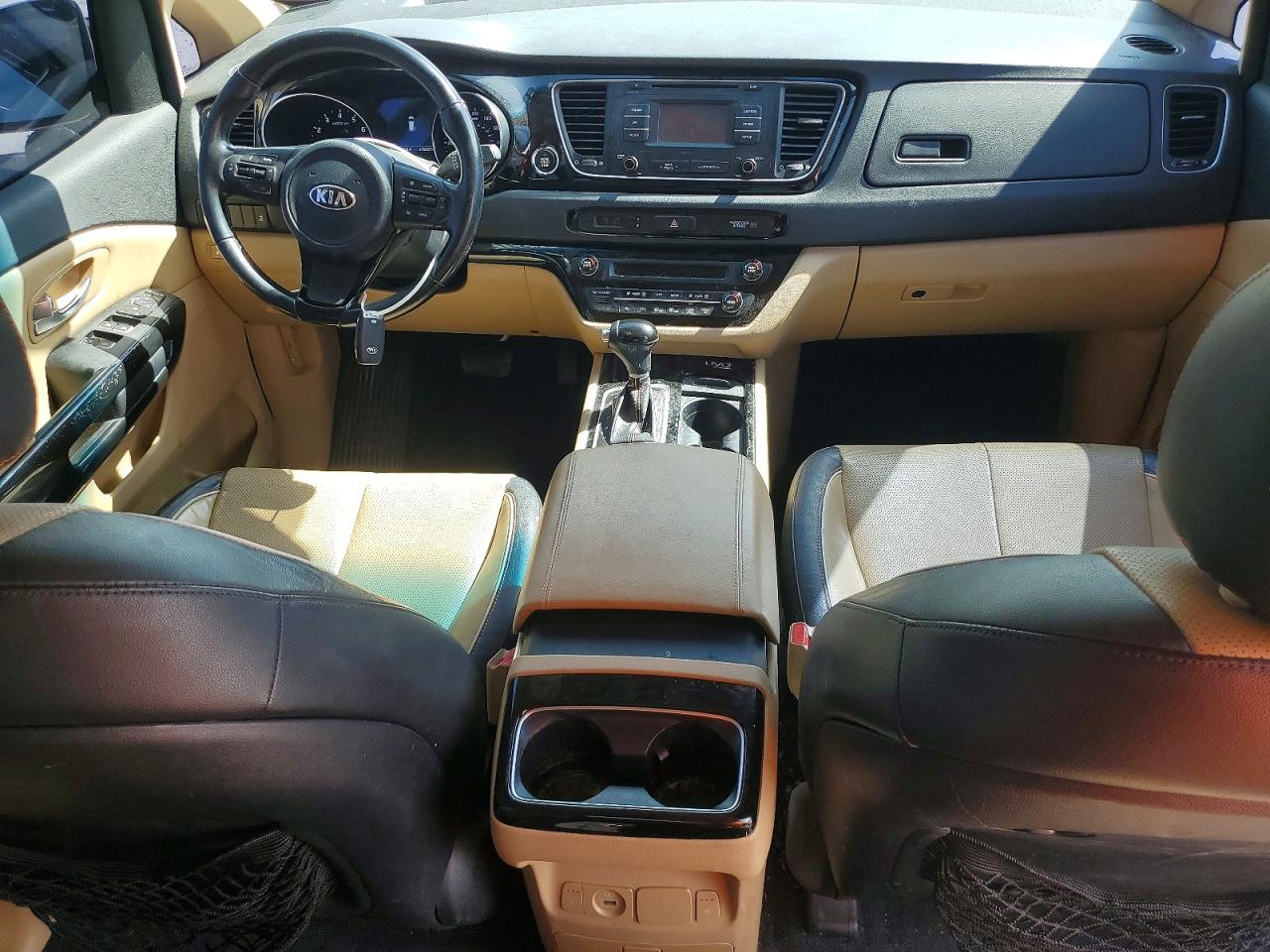 2015 KIA SEDONA