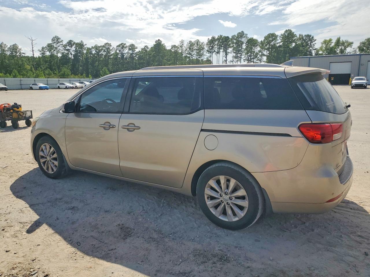 2015 KIA SEDONA