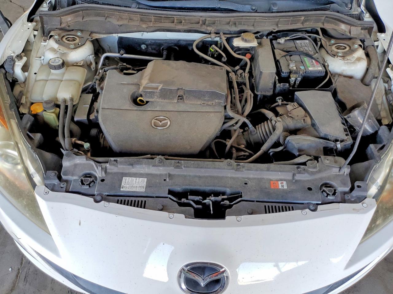 2011 MAZDA 3