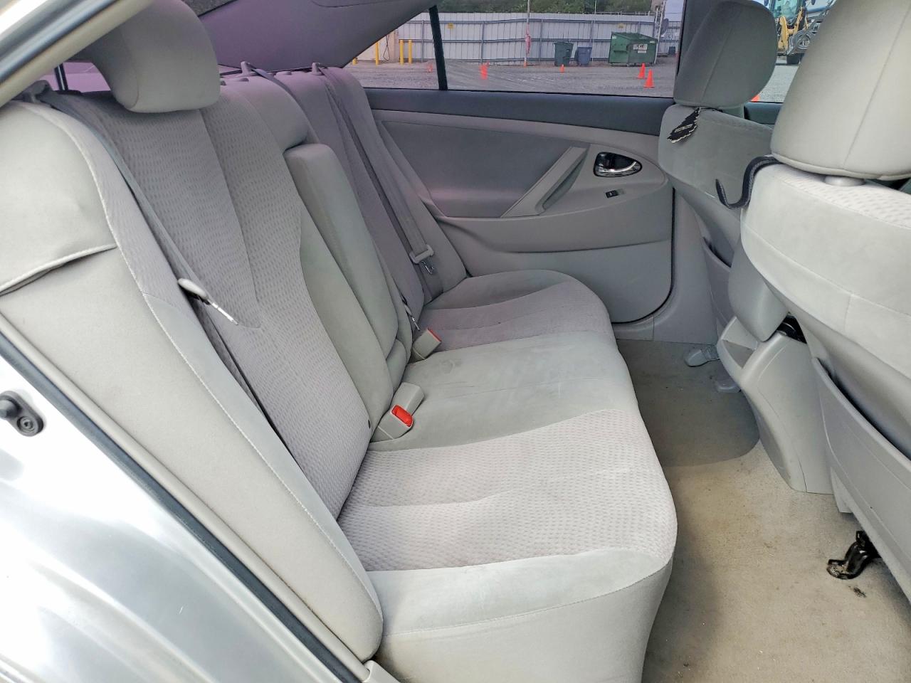 2011 TOYOTA CAMRY