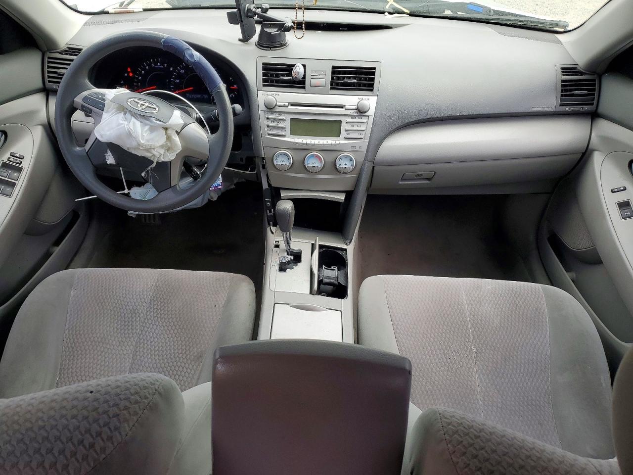 2011 TOYOTA CAMRY