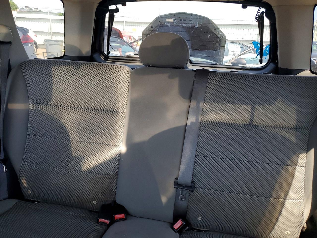 2005 FORD ESCAPE