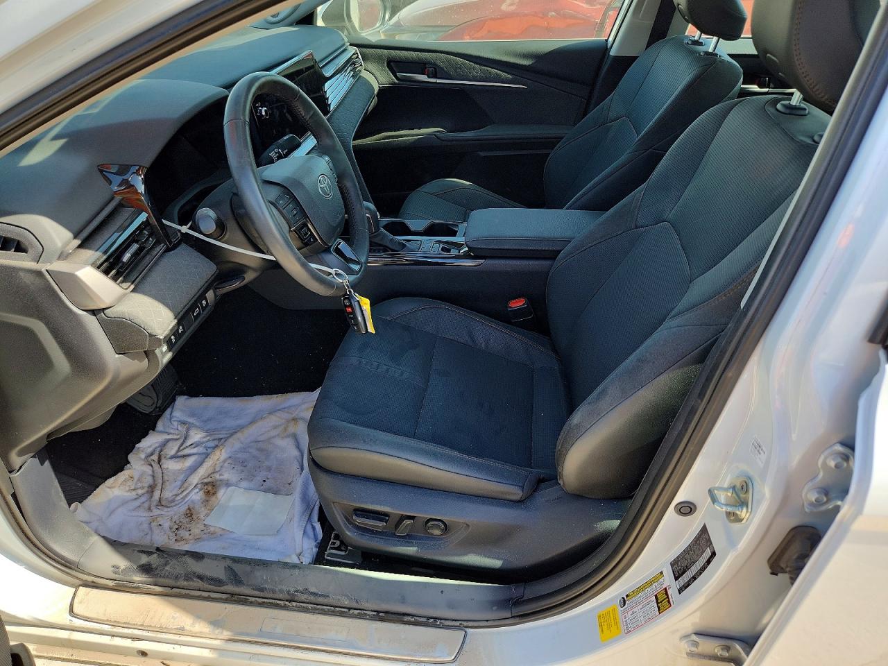 2025 TOYOTA CAMRY