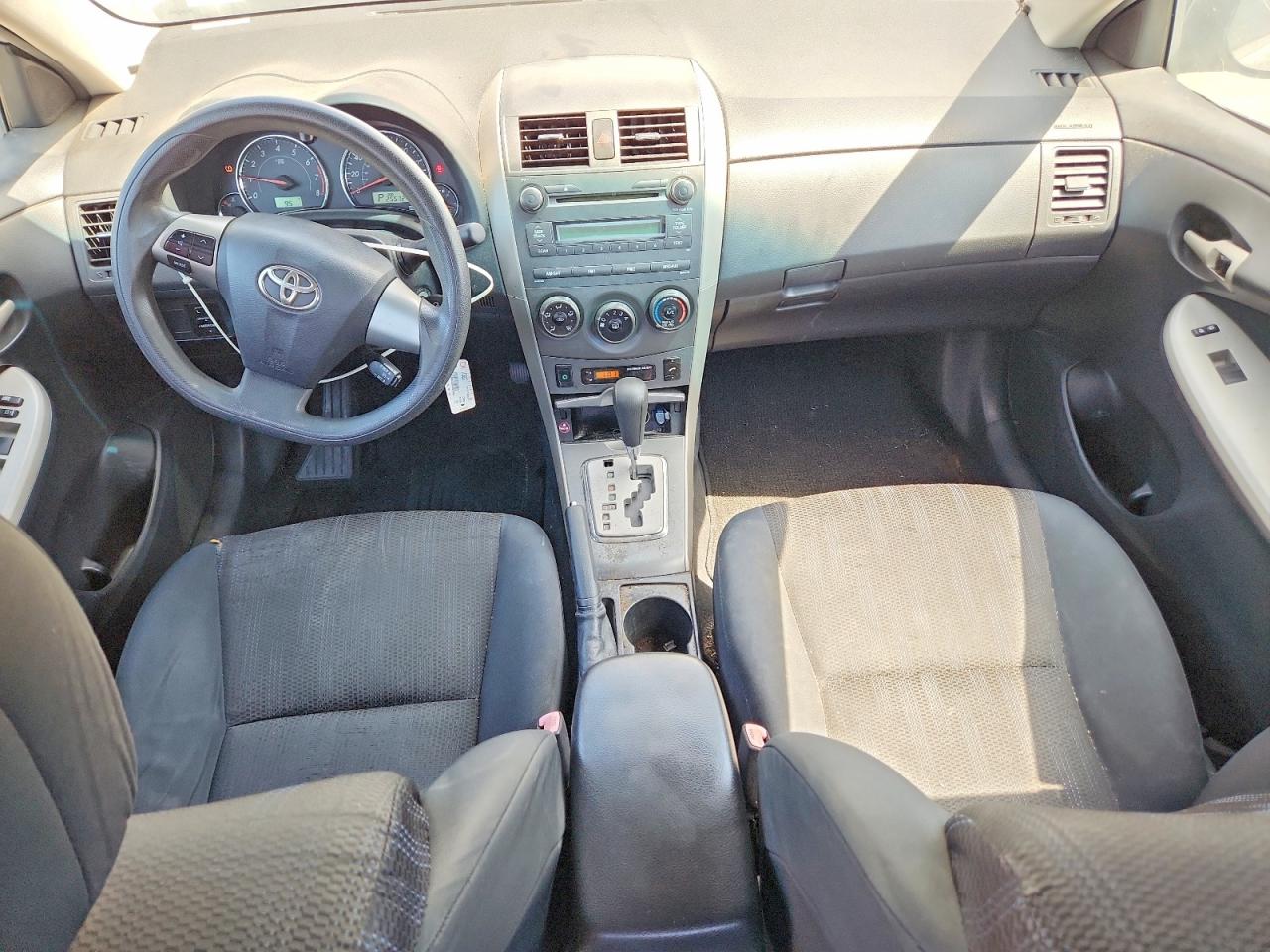 2011 TOYOTA COROLLA