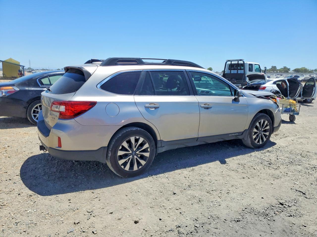 2016 SUBARU OUTBACK
