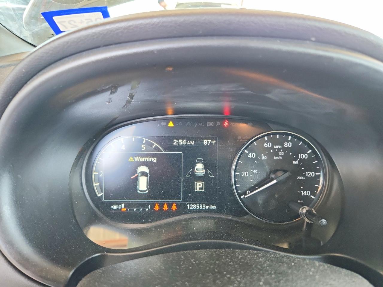 2023 NISSAN KICKS