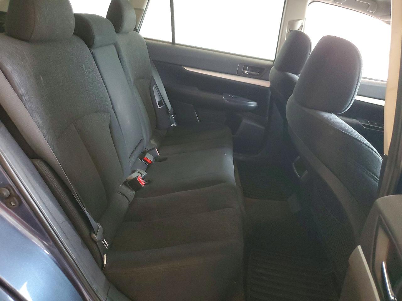 2013 SUBARU OUTBACK