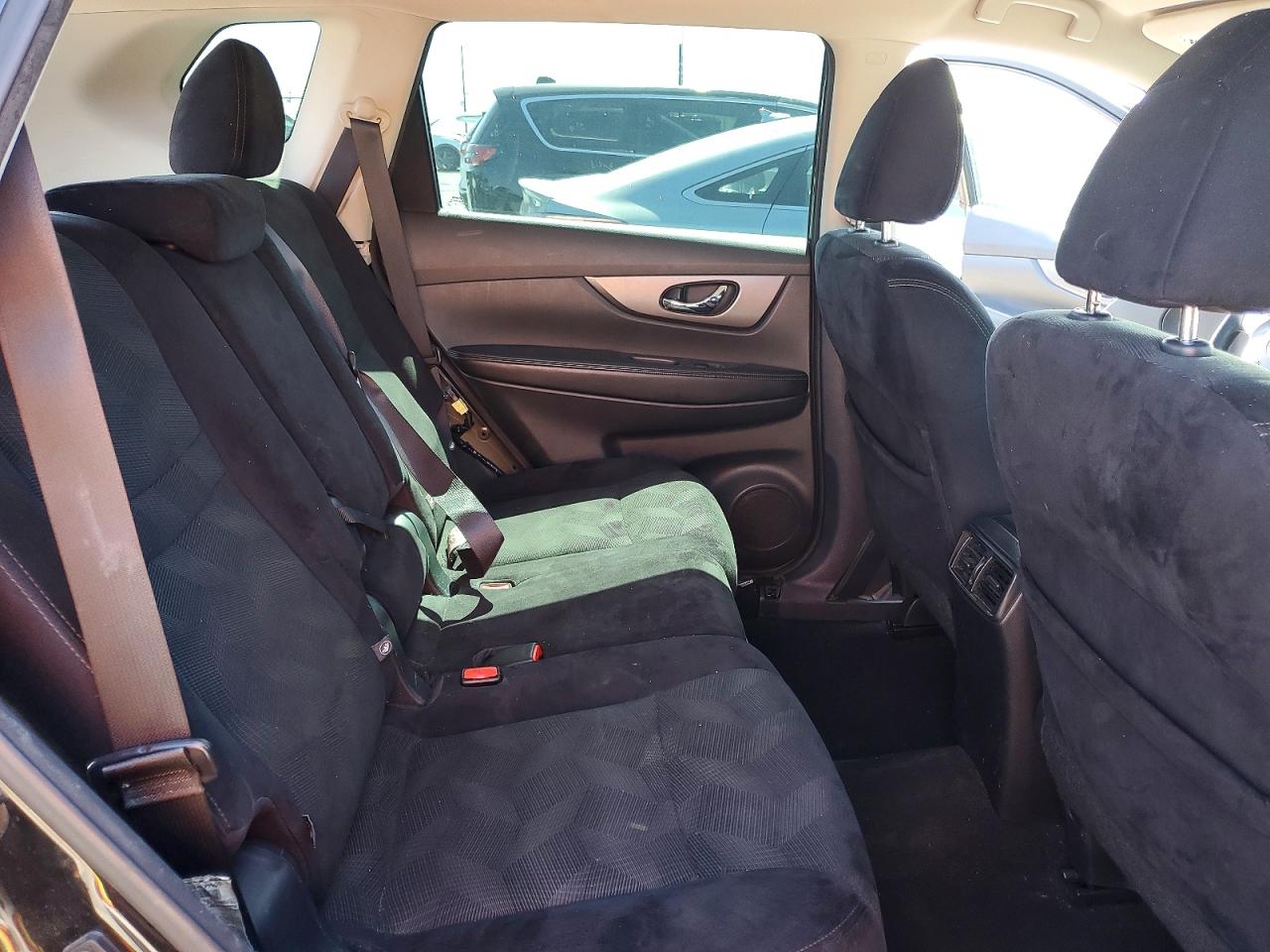 2016 NISSAN ROGUE