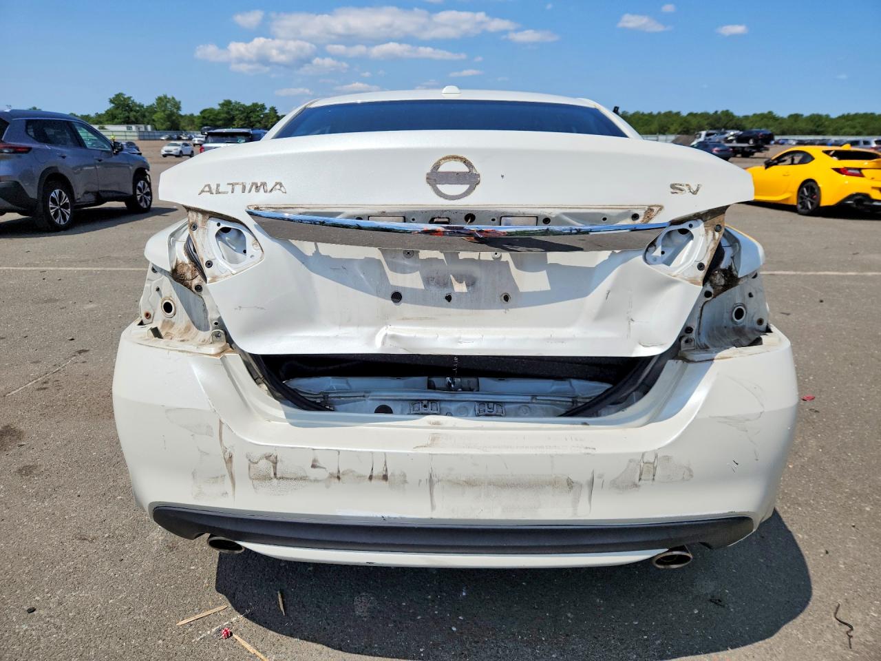 2017 NISSAN ALTIMA