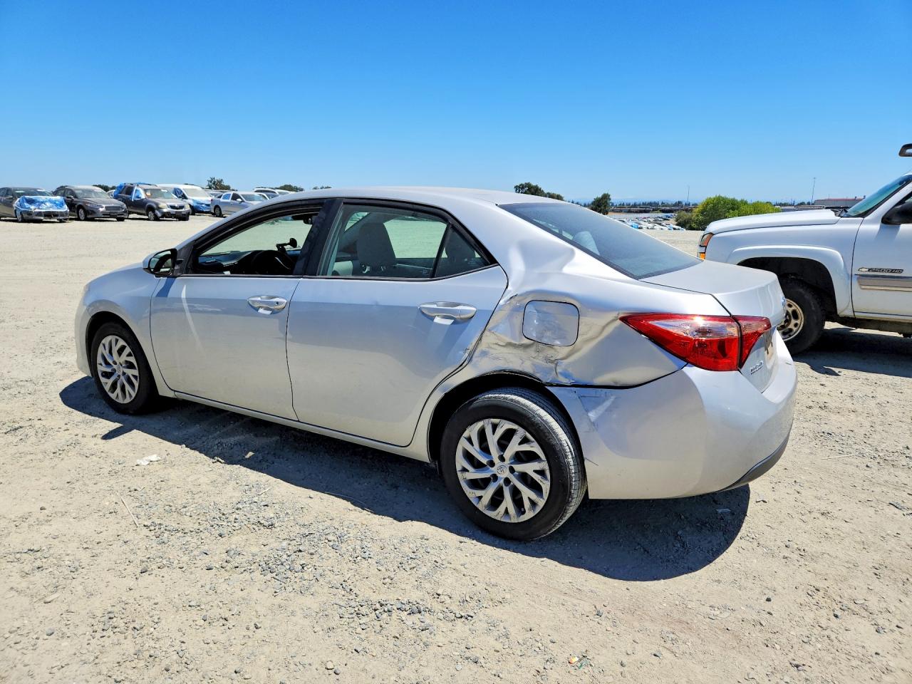 2017 TOYOTA COROLLA