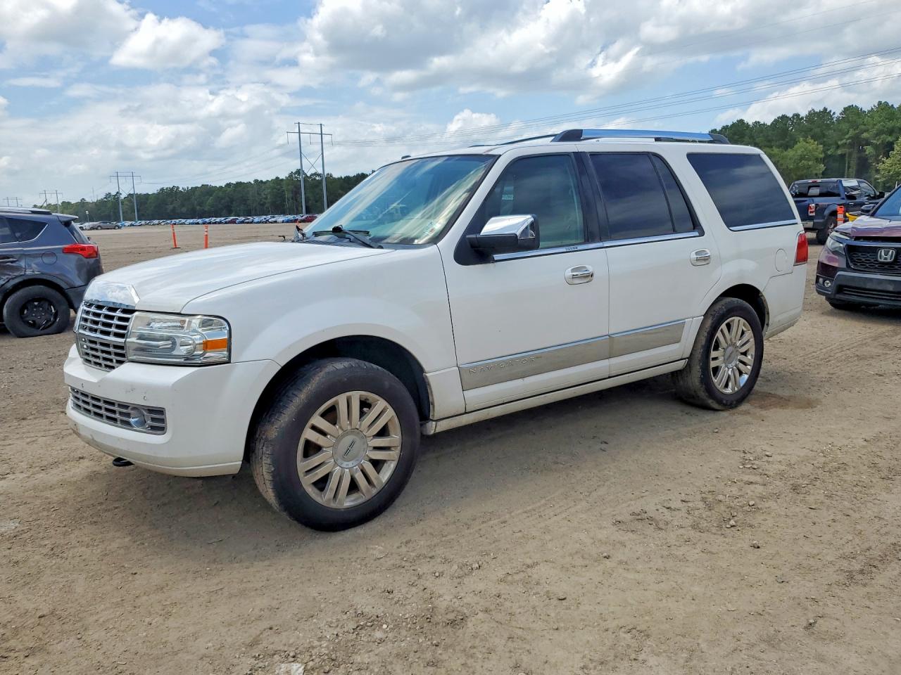 2014 LINCOLN NAVIGATOR