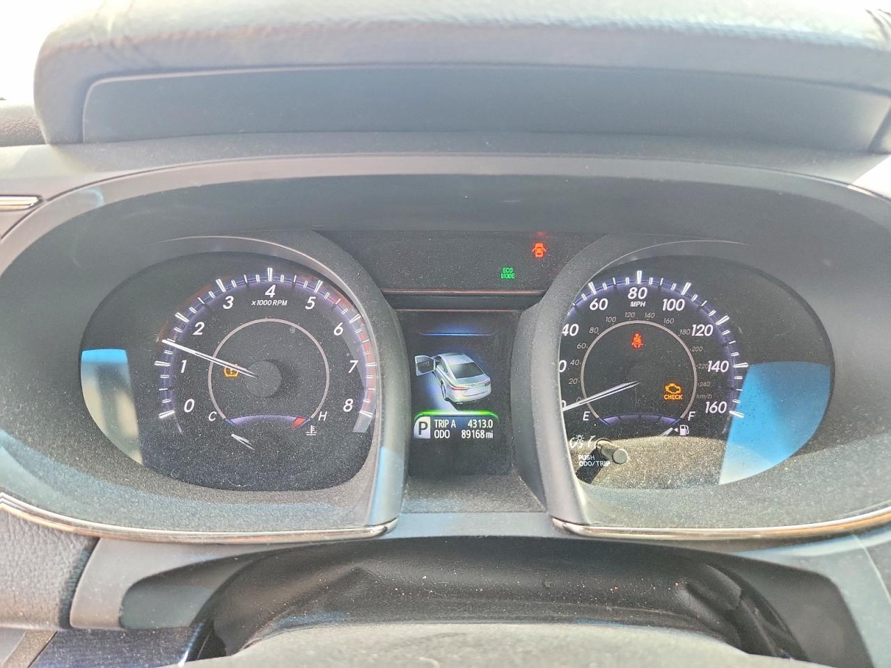 2015 TOYOTA AVALON