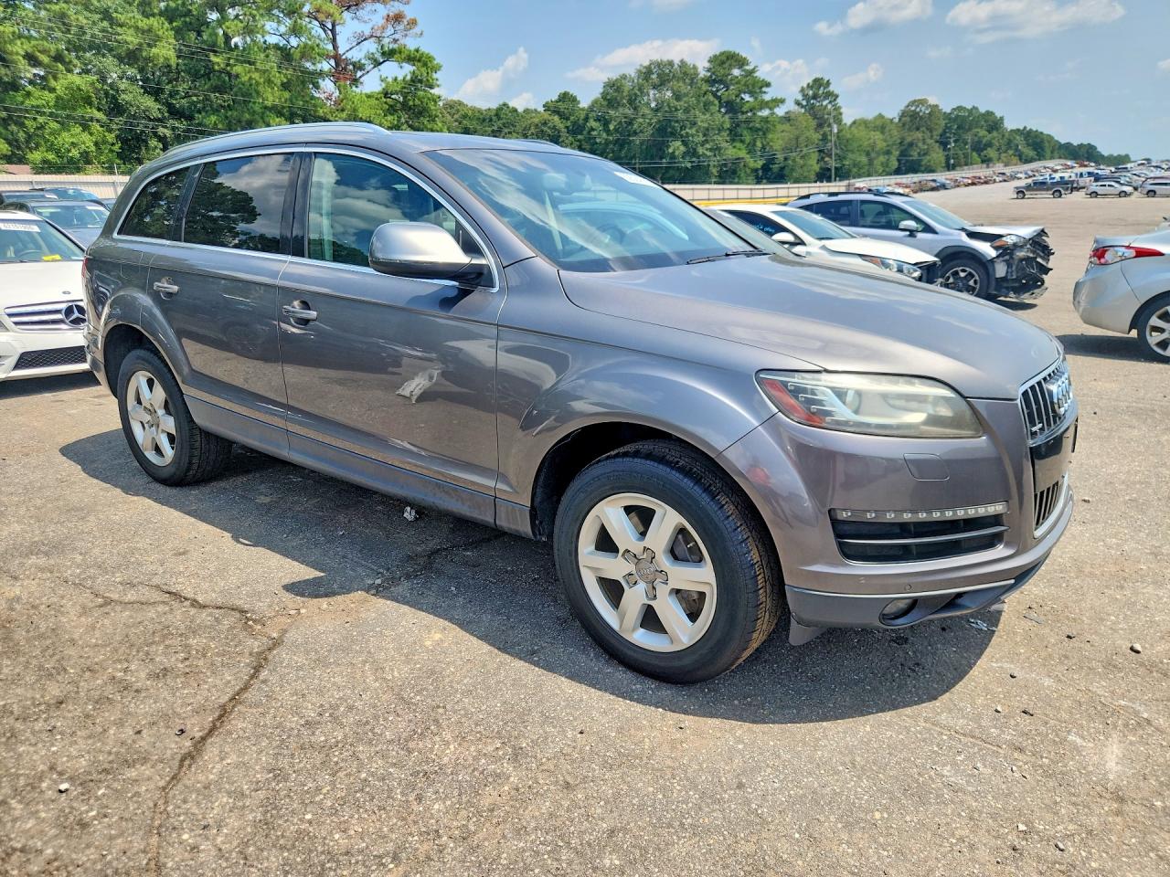 2010 AUDI Q7
