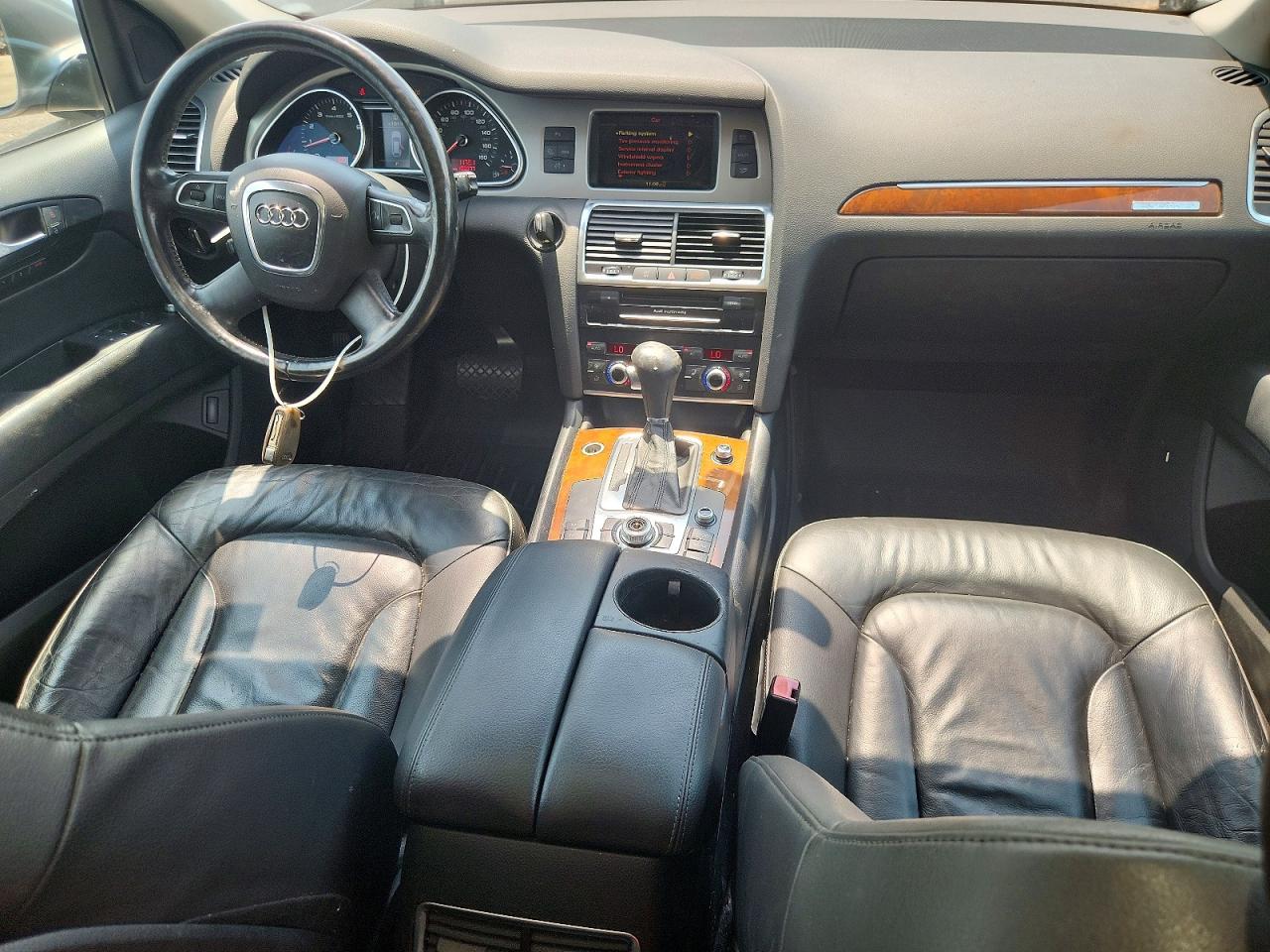 2010 AUDI Q7