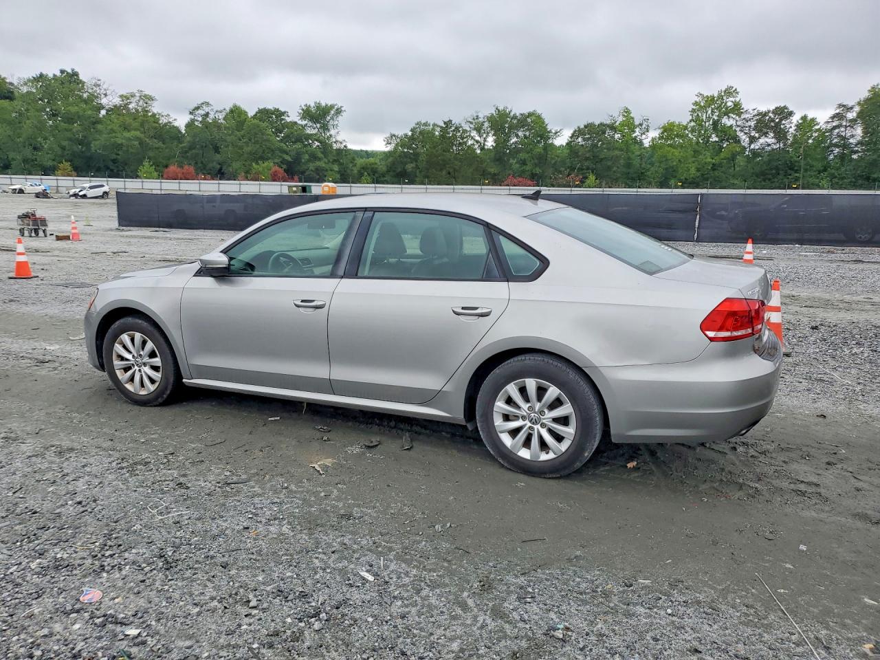 2014 VOLKSWAGEN PASSAT