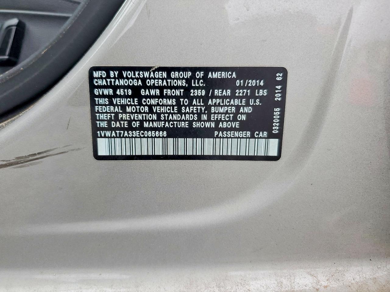 2014 VOLKSWAGEN PASSAT