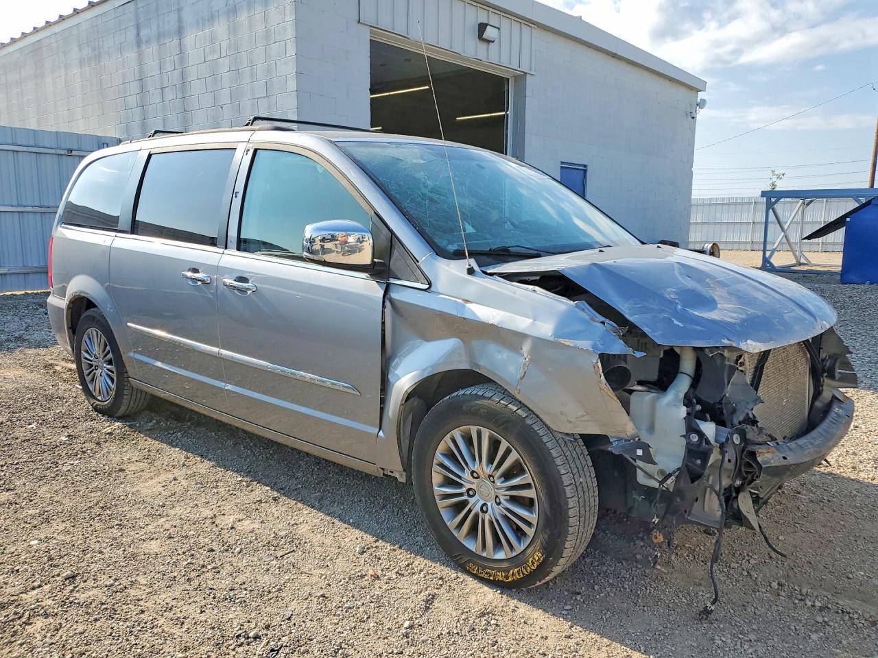 2014 CHRYSLER MINIVAN