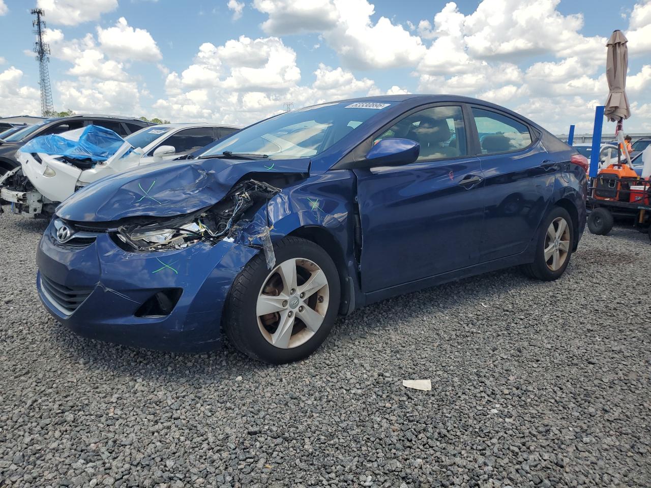 2013 HYUNDAI ELANTRA