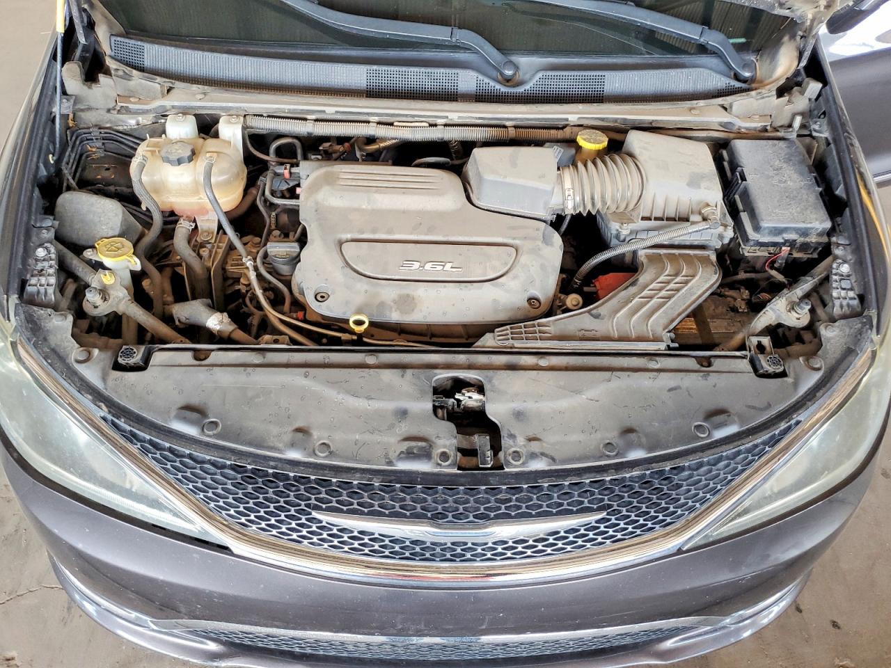 2017 CHRYSLER PACIFICA