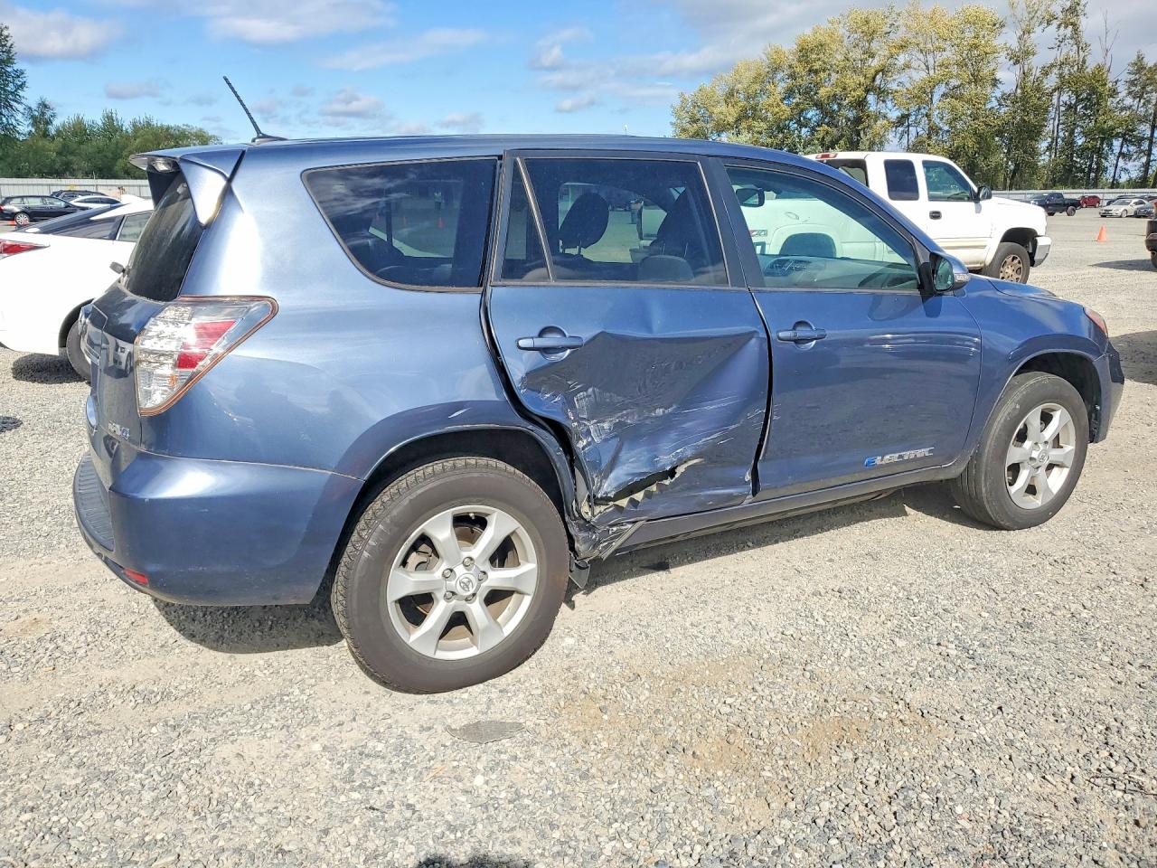 2014 TOYOTA RAV4