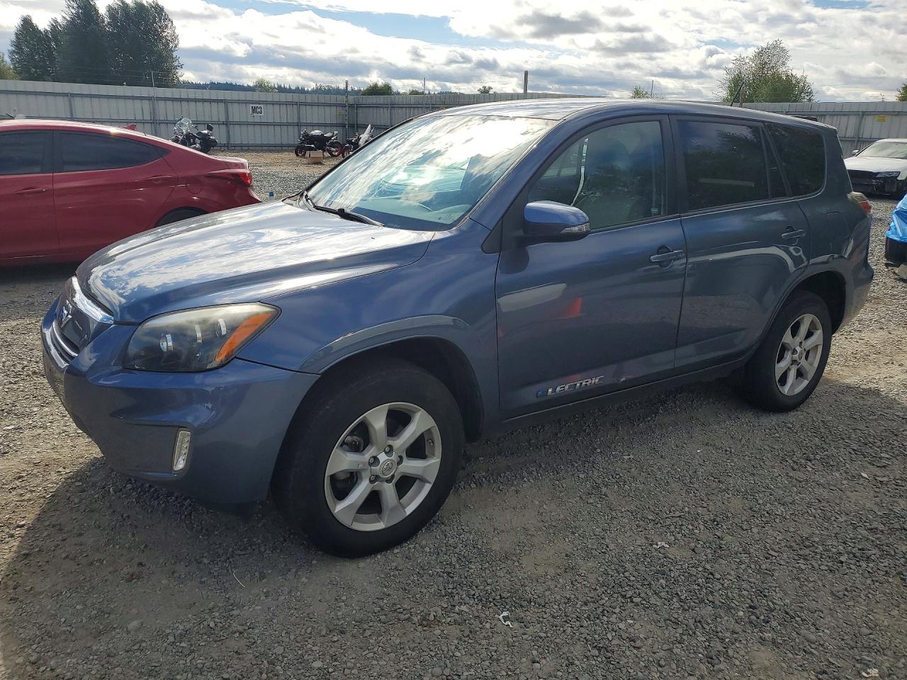 2014 TOYOTA RAV4