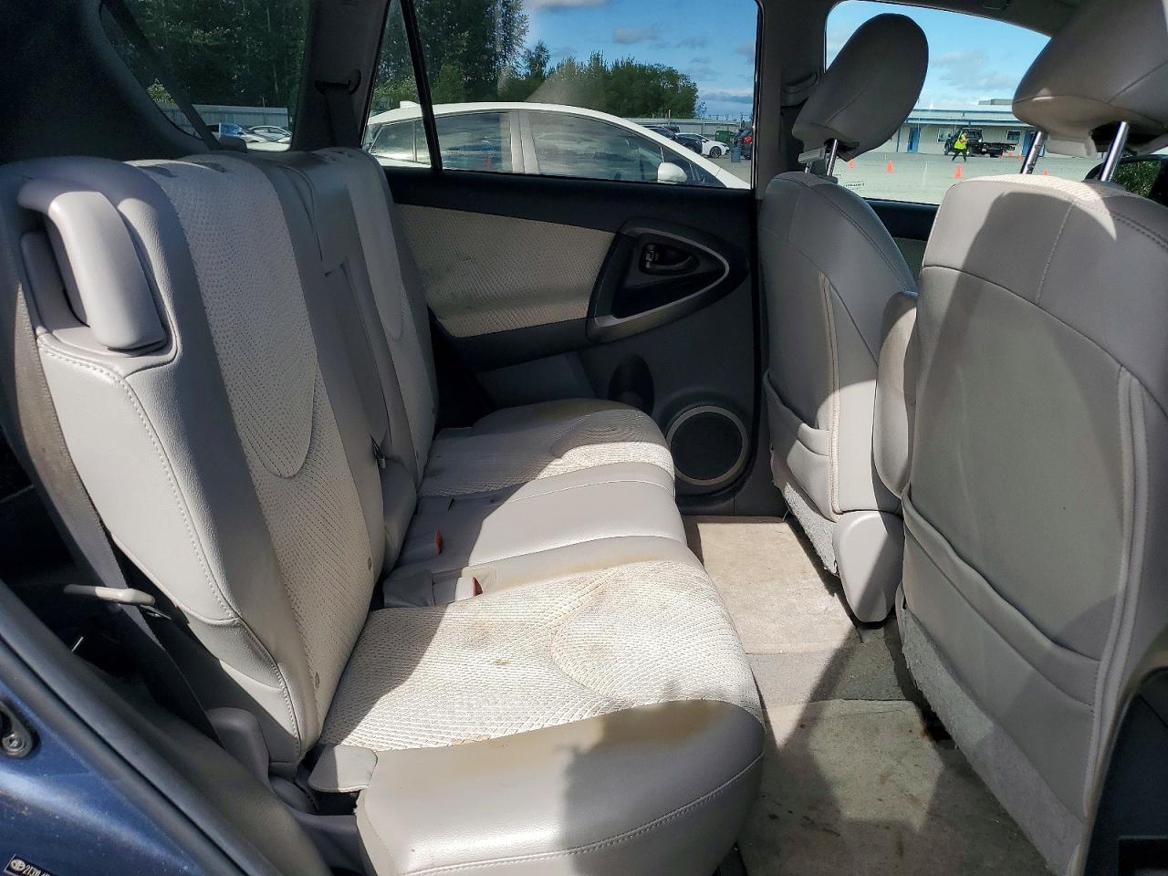 2014 TOYOTA RAV4