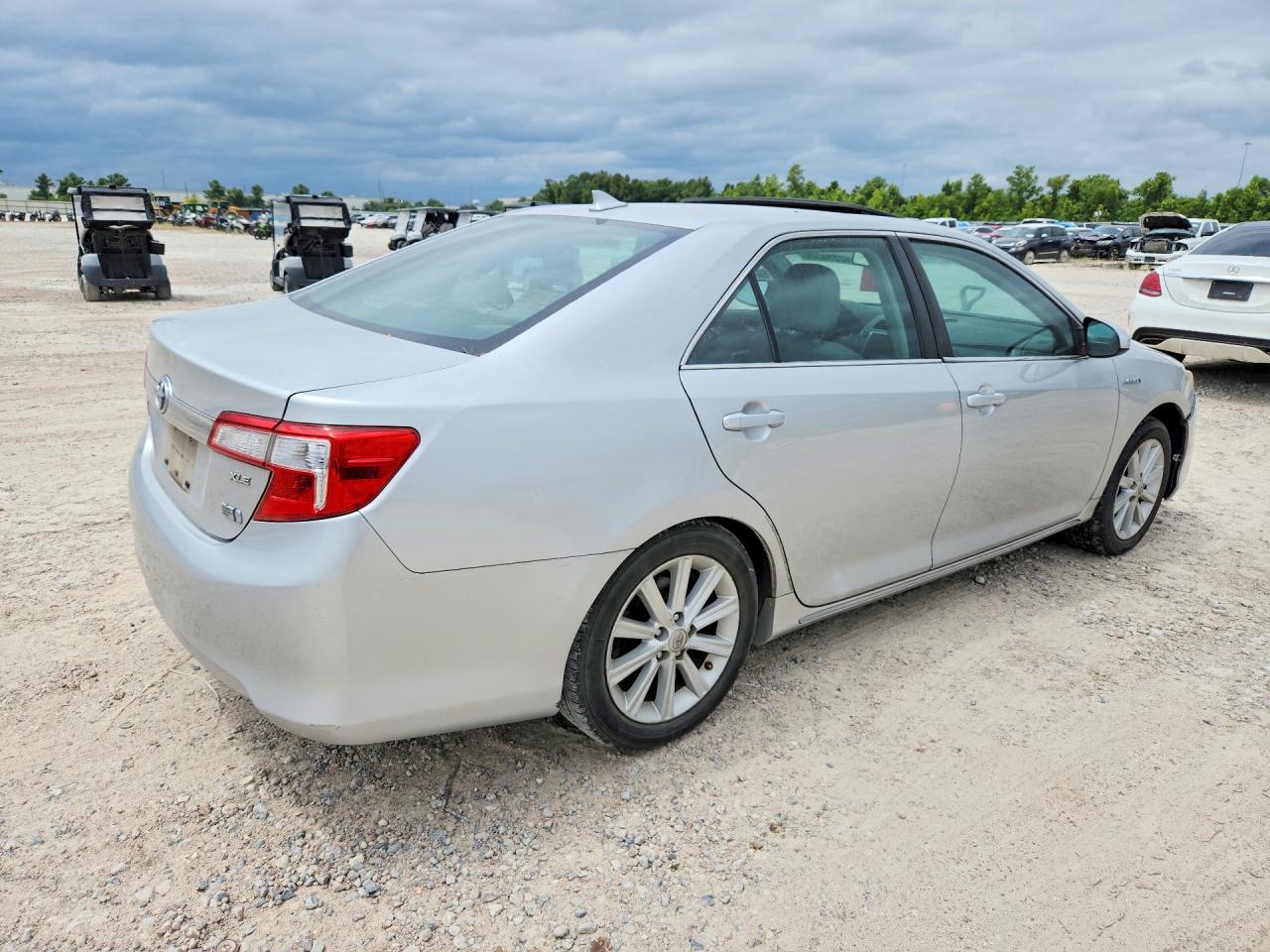 2012 TOYOTA CAMRY SOLA