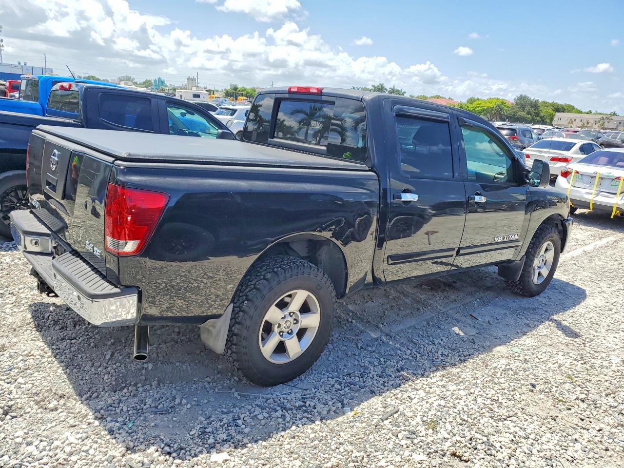 2006 NISSAN TITAN