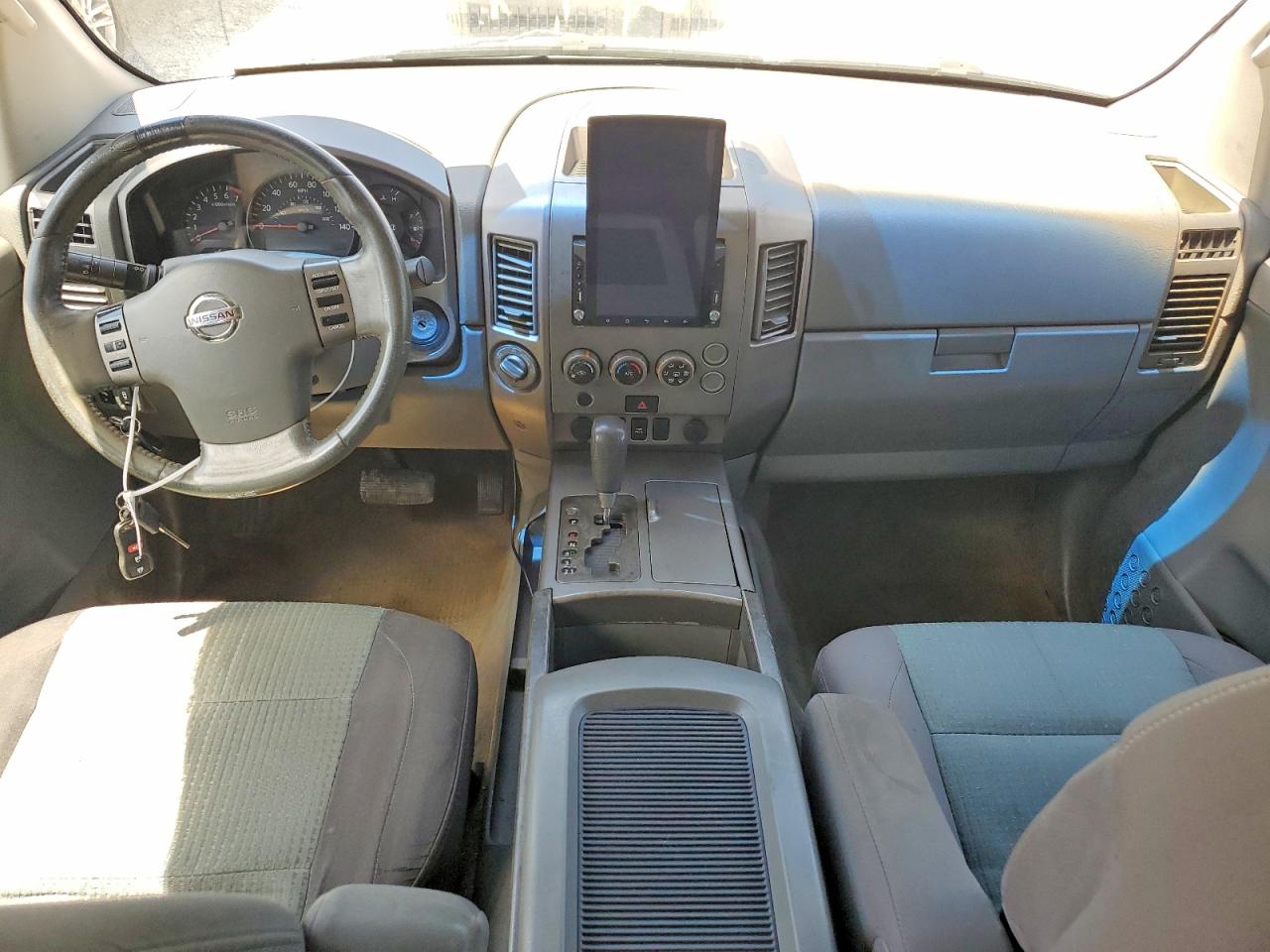 2006 NISSAN TITAN