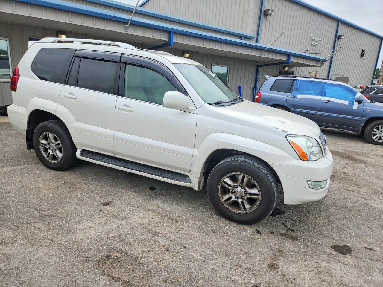 2005 LEXUS GX