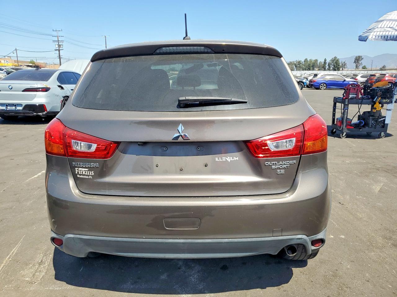 2016 MITSUBISHI OUTLANDER