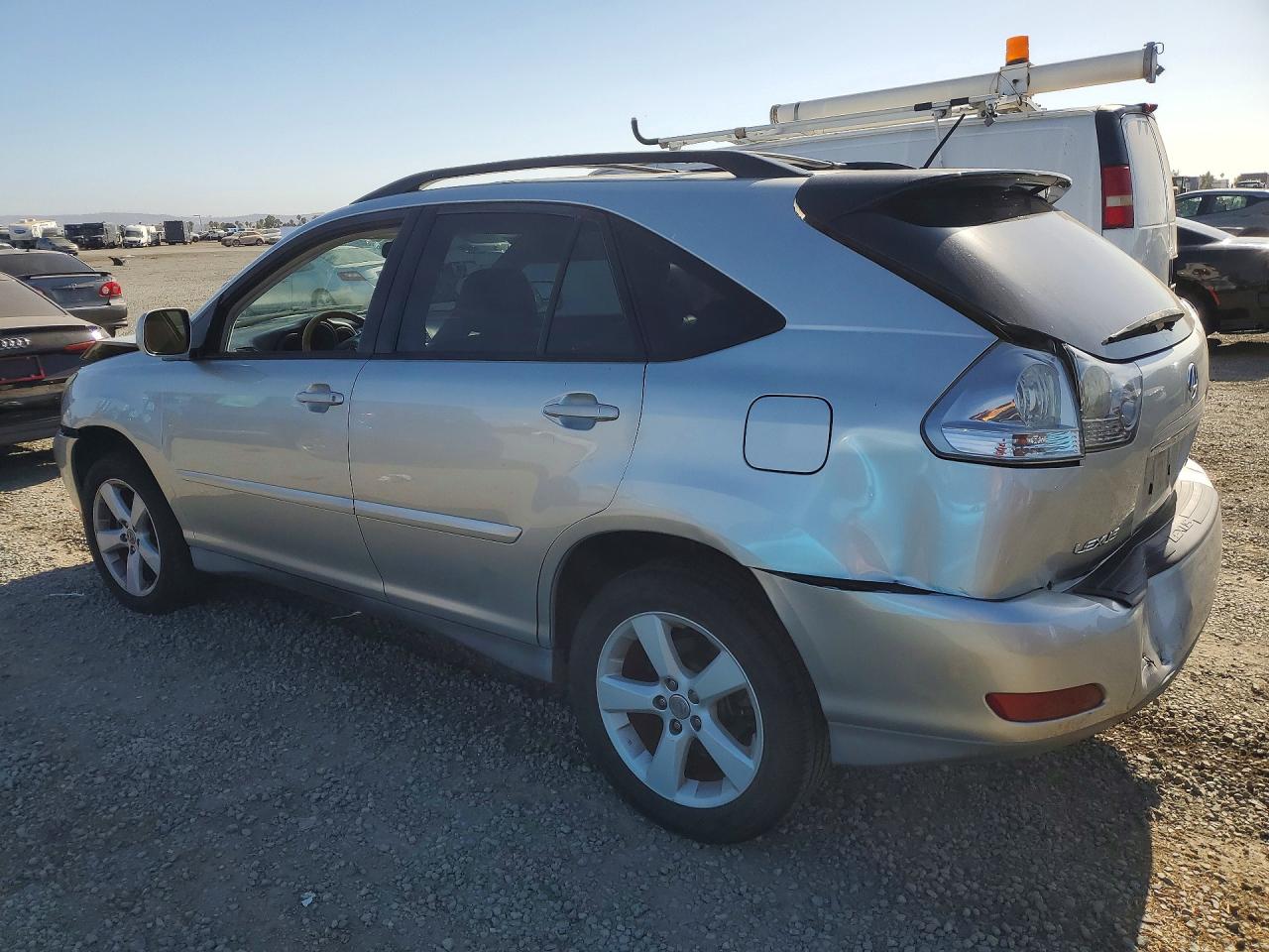 2005 LEXUS RX330