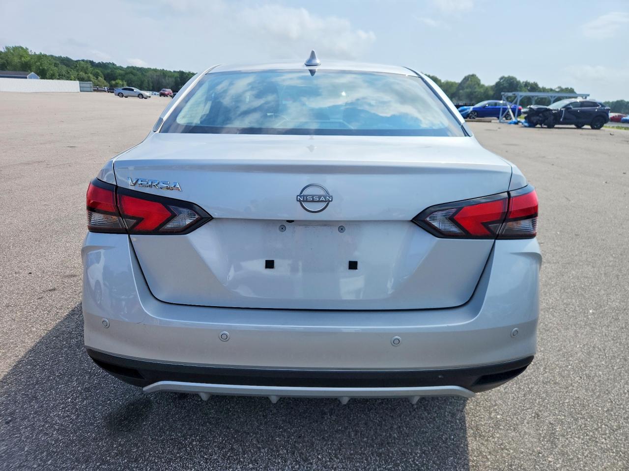 2025 NISSAN VERSA