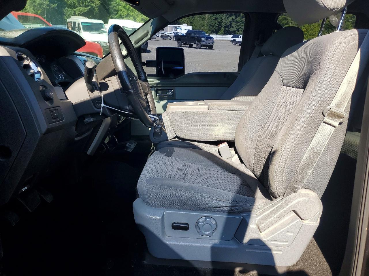 2013 FORD F150