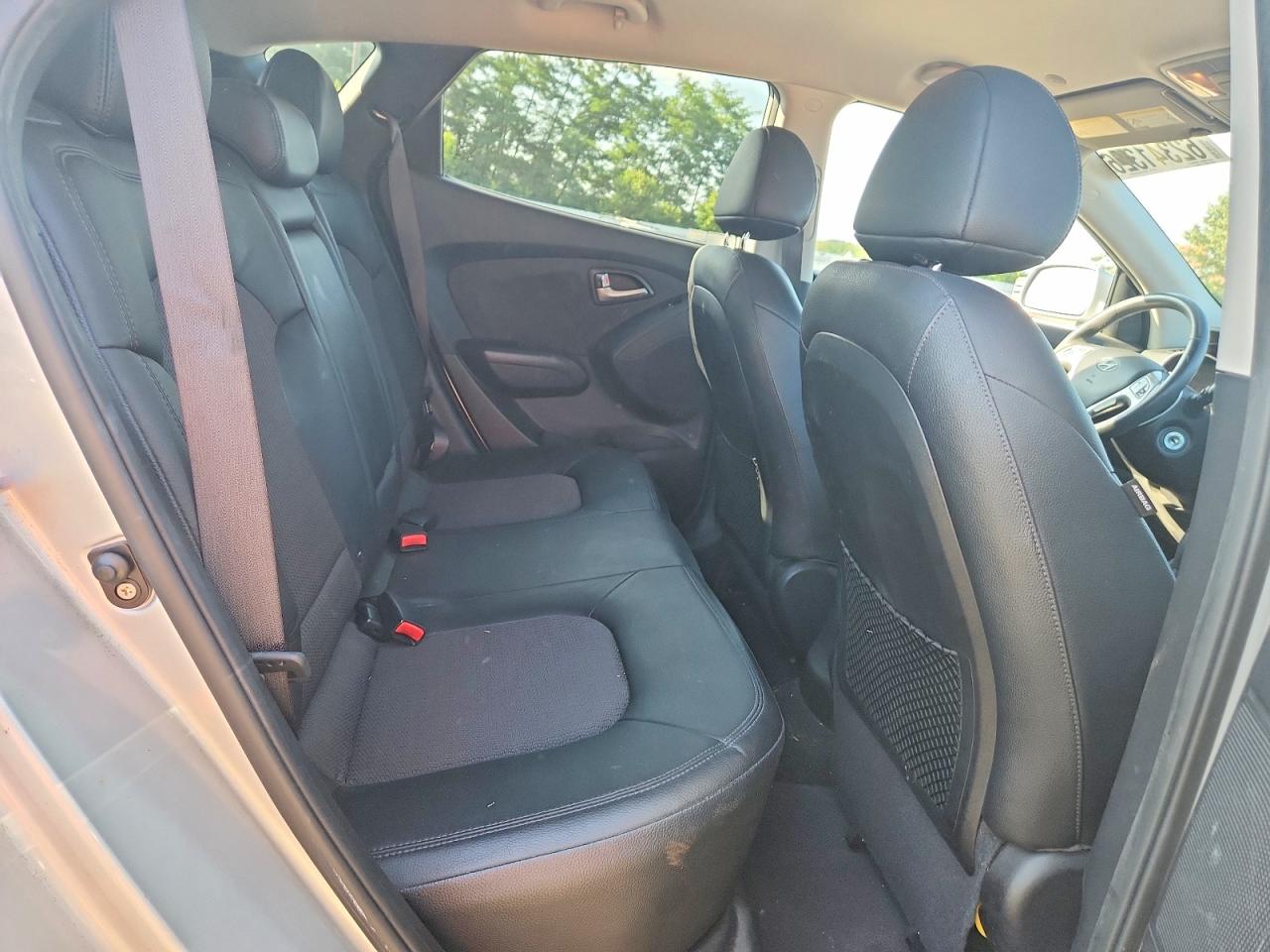 2011 HYUNDAI TUCSON