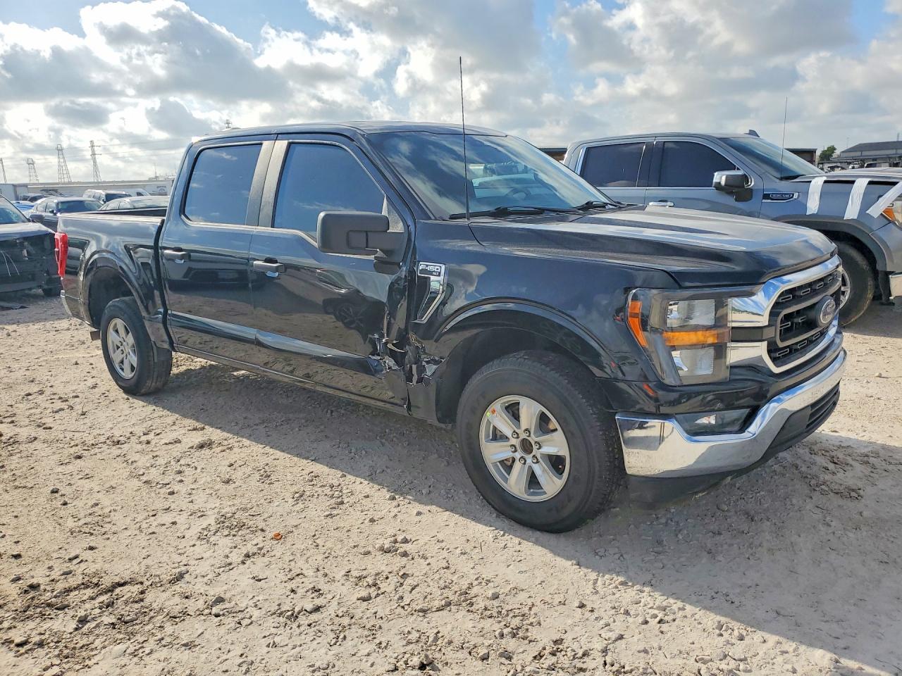 2023 FORD F150