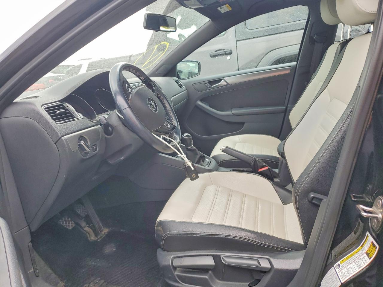 2016 VOLKSWAGEN JETTA