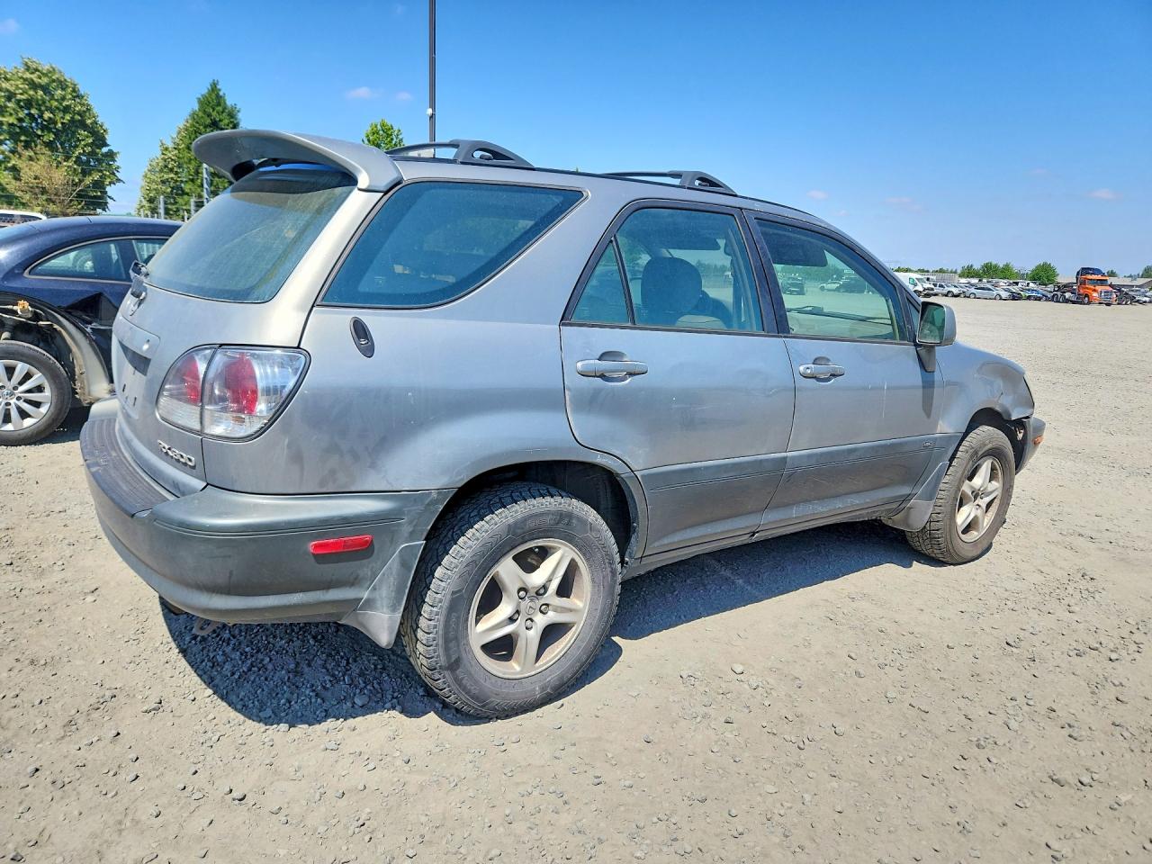 2002 LEXUS RX300