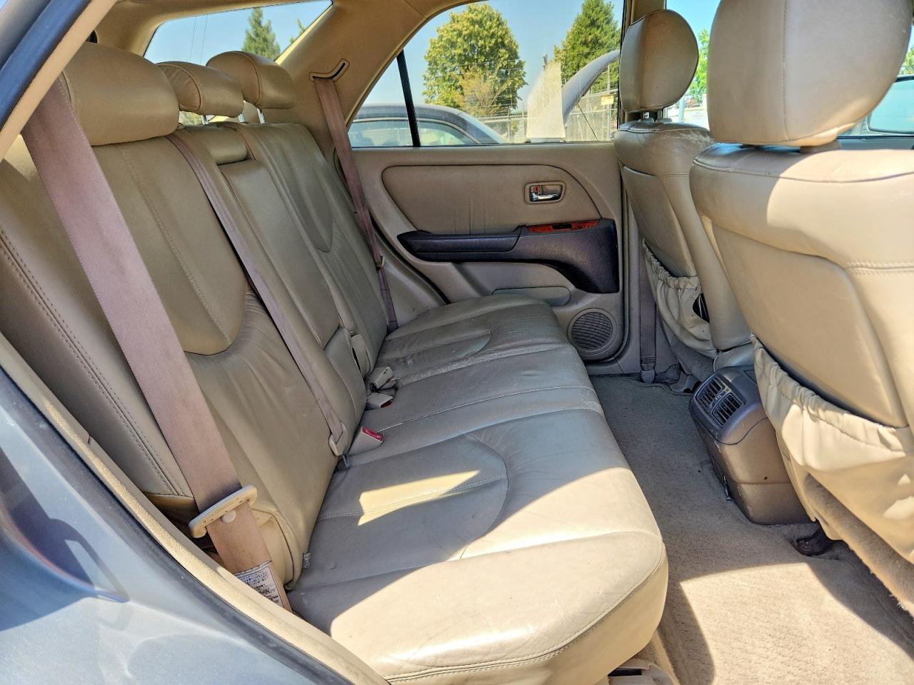2002 LEXUS RX300