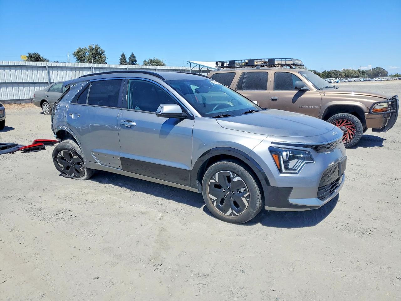 2023 KIA NIRO