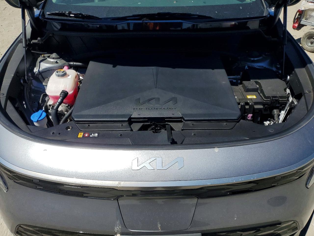 2023 KIA NIRO