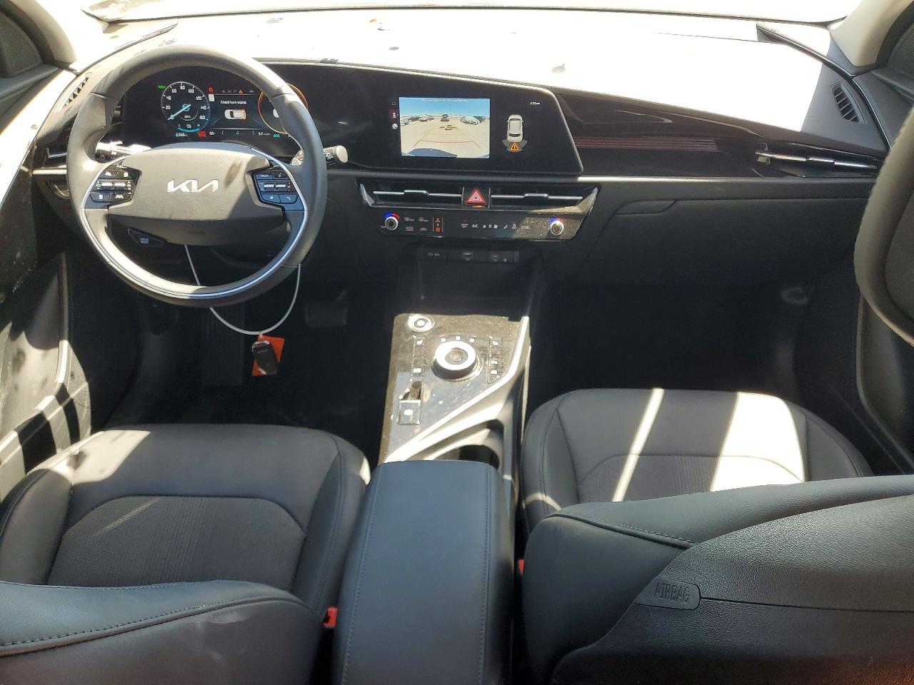 2023 KIA NIRO