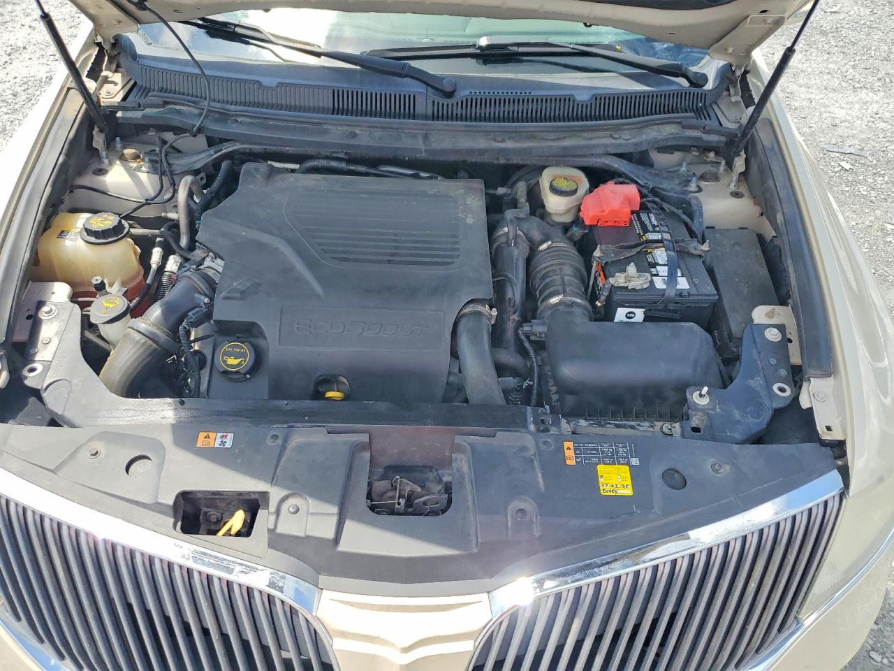 2014 LINCOLN MKT