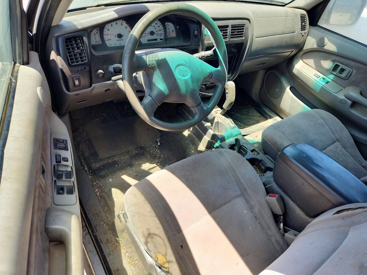2002 TOYOTA TACOMA