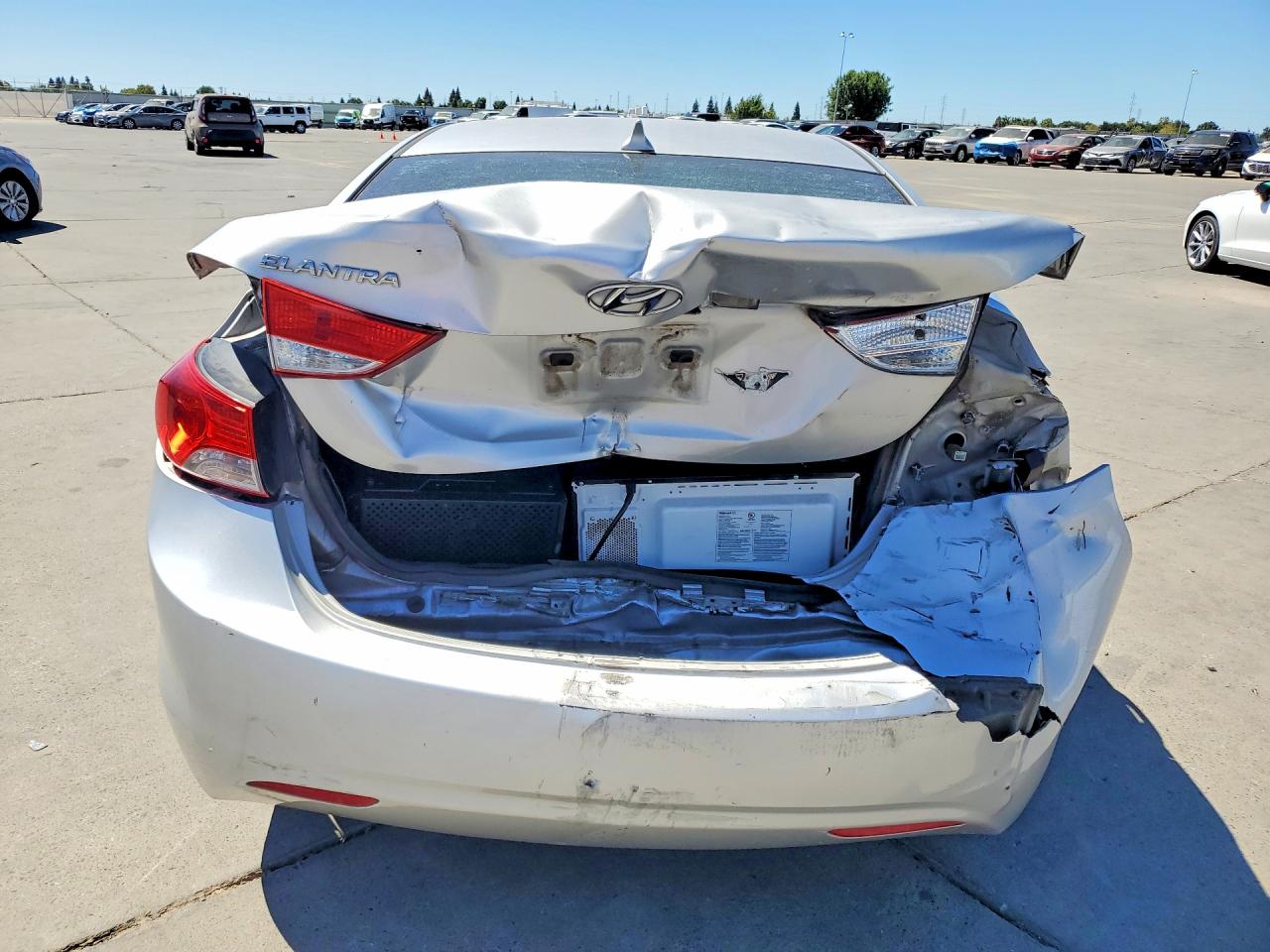 2012 HYUNDAI ELANTRA