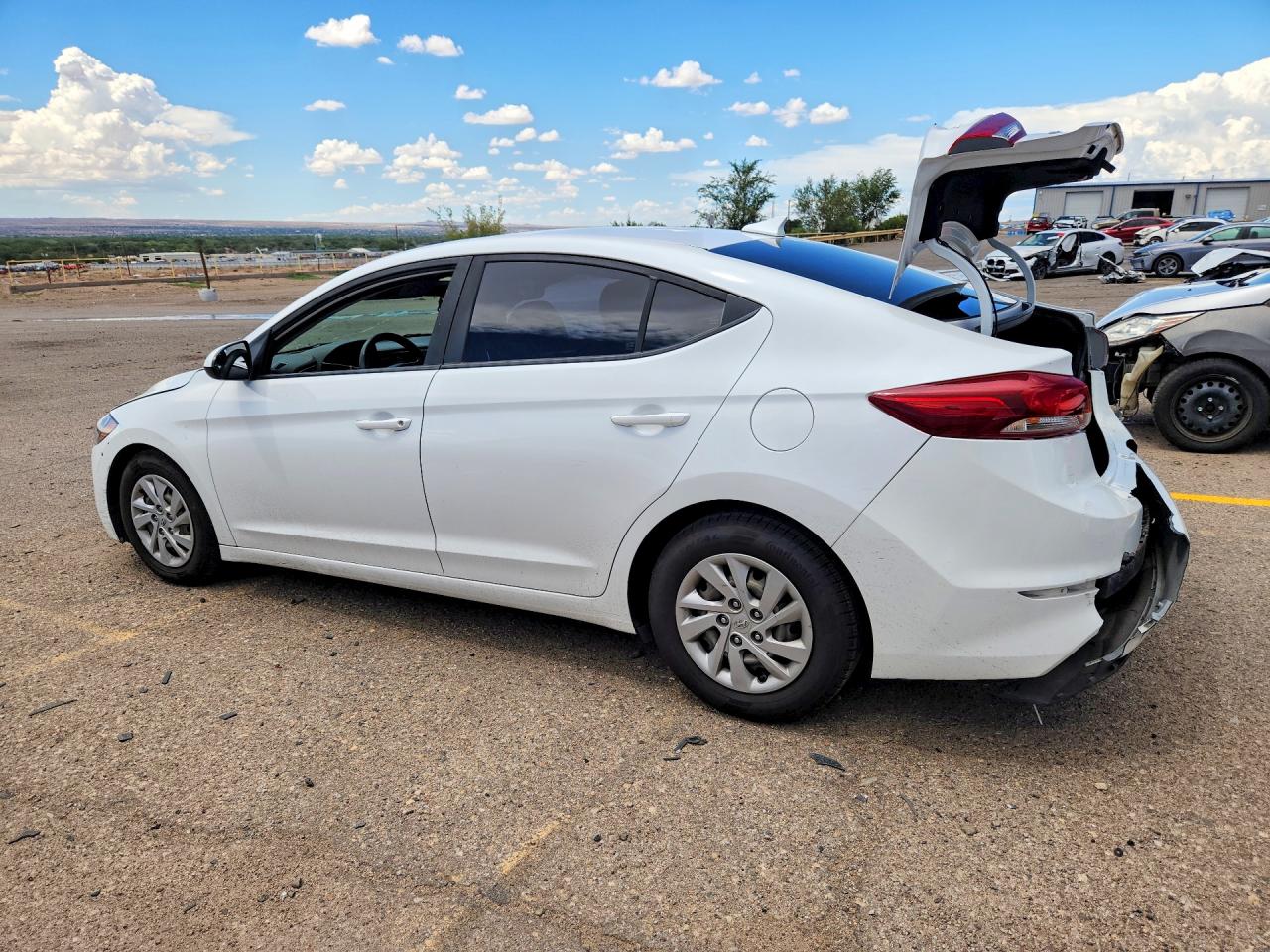 2017 HYUNDAI ELANTRA