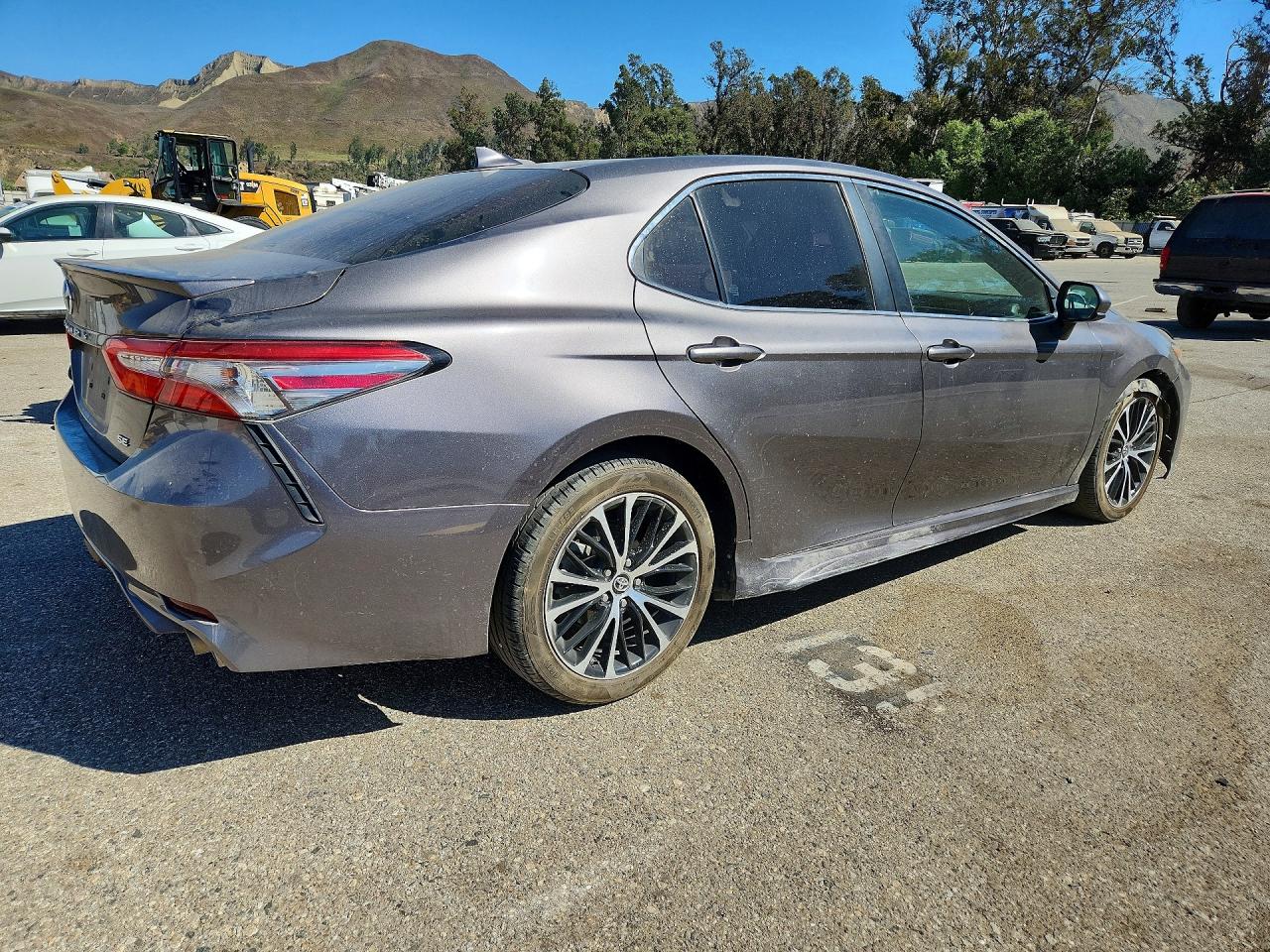 2019 TOYOTA CAMRY