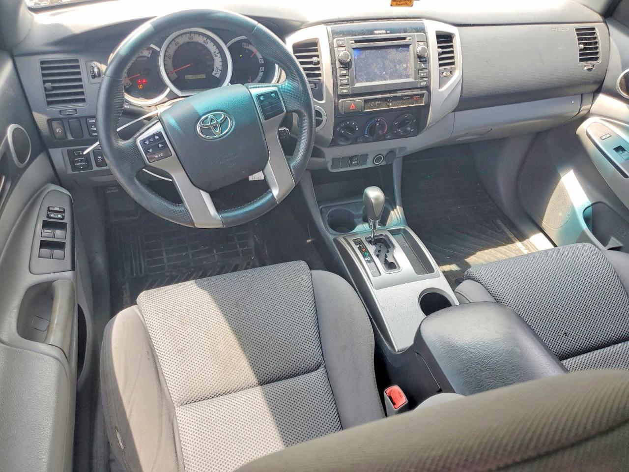 2013 TOYOTA TACOMA